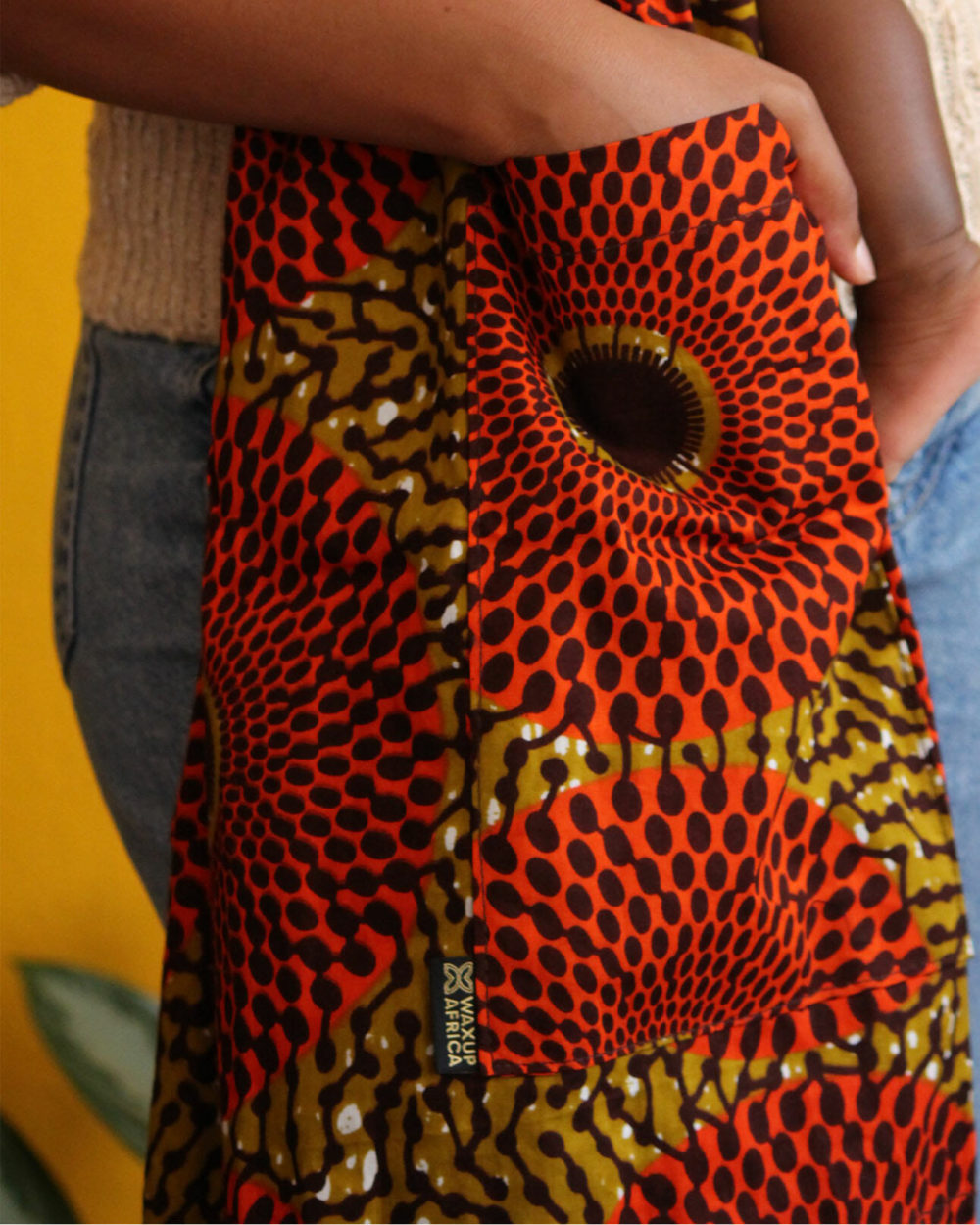Porte-bébé Sling up curry/rouge – Image 2