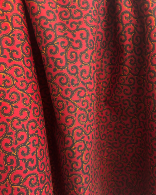 Tissu au yard Grace rouge